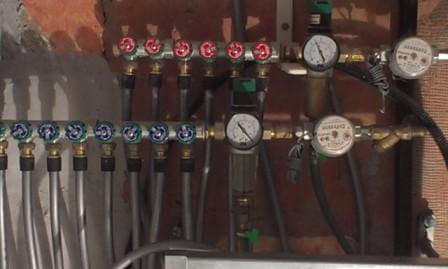 Установка гребенок горячей и холодной воды цена